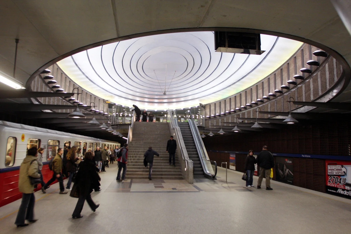 Warszawska stacja metra Plac Wilsona znalazła się wśród najbardziej efektownych stacji w Europie. Ranking pojawił się na stronie amerykańskiej telewizji CNN. 