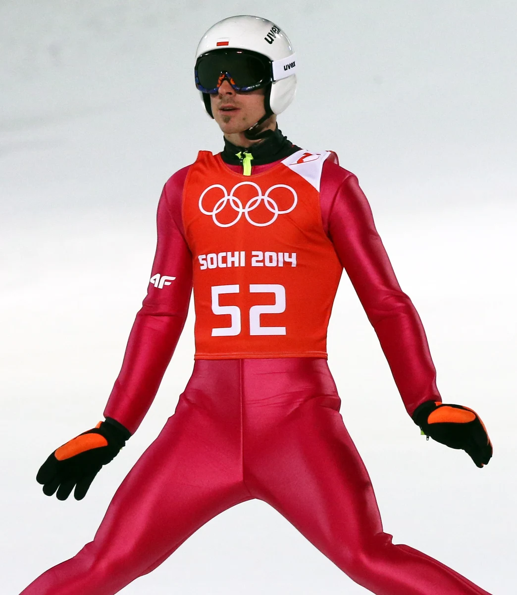 Piotr Żyła będzie rezerwowym w pierwszym konkursie olimpijskim w Soczi. Statystyki są dla niego jednak optymistyczne, bowiem na dwóch poprzednich igrzyskach skakali wszyscy polscy kadrowicze. Natomiast w 2002 roku pecha miał... obecny trener Łukasz Kruczek. 