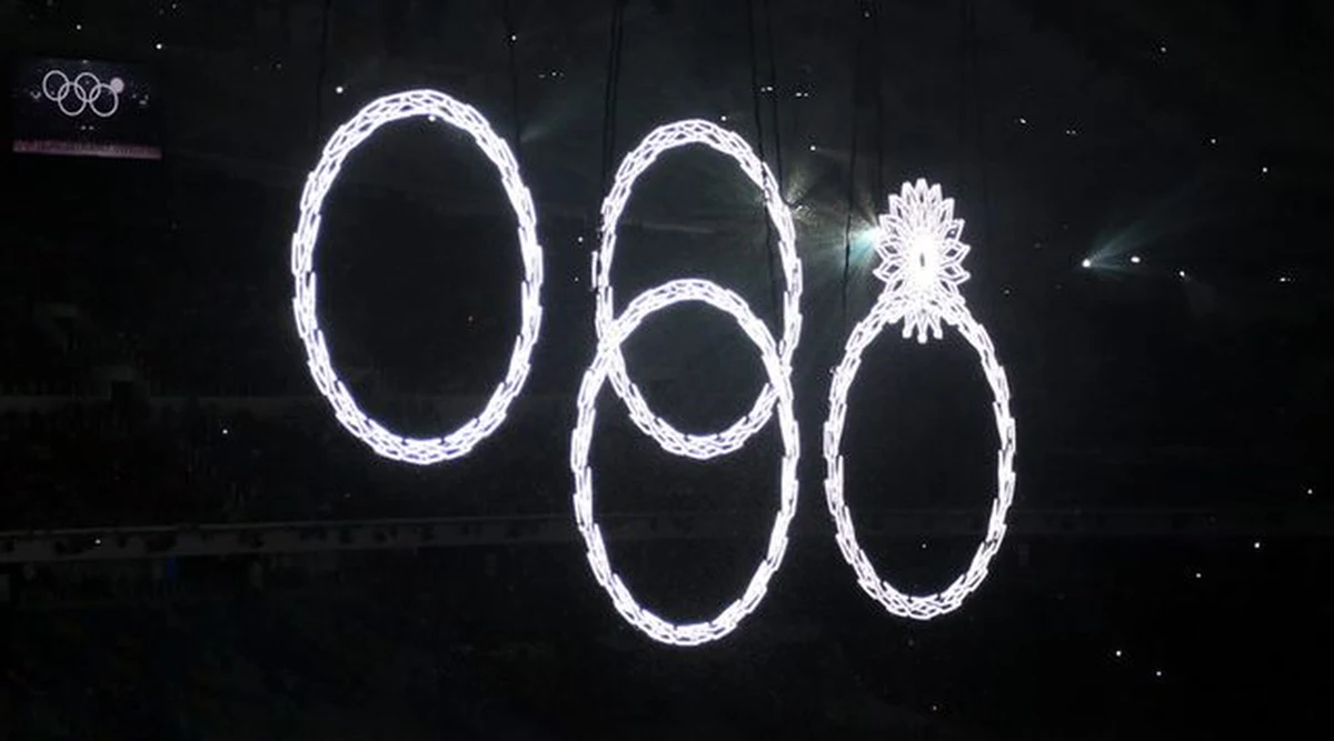 Makabryczny żart amerykańskiego serwisu. The Daily Currant pisze, że nie żyje technik, który był odpowiedzialny za działanie mechanizmu przekształcającego jeden z pięciu płatków śniegu w kółko olimpijskie, a mimo że jego ciało ma liczne kłute rany, prokuratura zakłada, że to był wypadek. Wielu internautów traktuje historię śmiertelnie poważnie. 