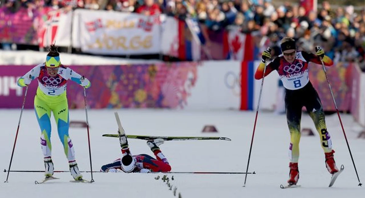 Marit Bjoergen odpadła w półfinale sprintu techniką dowolną igrzysk olimpijskich w Soczi. Słynna Norweżka przewróciła się na ostatniej prostej i w swojej serii zajęła szóste miejsce. Nie zdobędzie tym samym sześciu medali, na co miała realne szanse.  