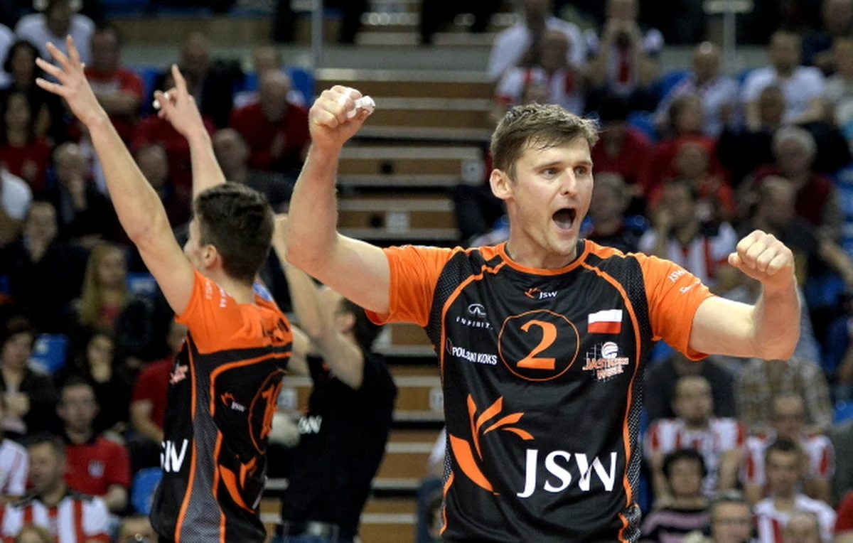 Siatkarze Jastrzębskiego Węgla w rewanżowym meczu drugiej rundy play off Ligi Mistrzów pokonali na wyjeździe Asseco Resovię Rzeszów 3:1 (27:25, 23:25, 26:24, 26:24) i wywalczyli awans do Final Four, który w dniach 22-23 marca rozegrany zostanie w Ankarze.  