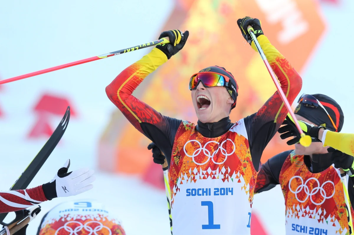 ​Uznawany za faworyta Eric Frenzel zdobył na igrzyskach w Soczi złoty medal w kombinacji norweskiej. Niemiec prowadził już po pierwszej konkurencji - skokach narciarskich. W biegu tylko potwierdził dobrą dyspozycję. Jedyny z Polaków Adam Cieślar był 39. 