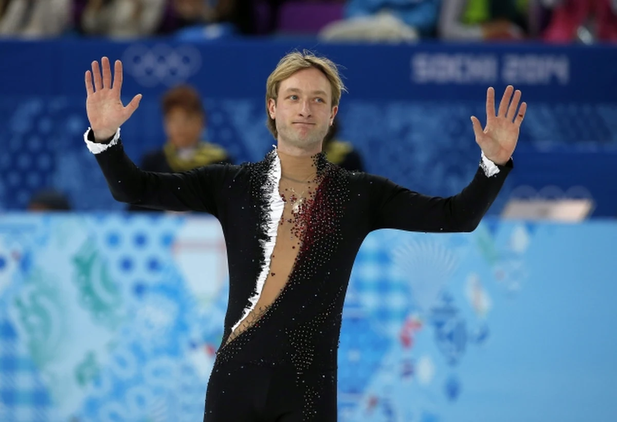 Utytułowany rosyjski łyżwiarz figurowy Jewgienij Pluszczenko wycofał się z rywalizacji solistów tuż przed startem w programie krótkim podczas igrzysk w Soczi. Przyczyną rezygnacji czterokrotnego medalisty olimpijskiego jest kontuzja pleców. 