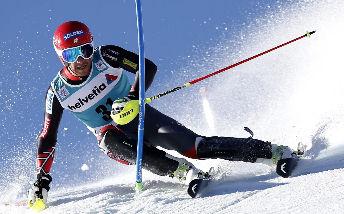 Amerykański alpejczyk Bode Miller relaksuje się między startami w Soczi grą w siatkówkę. Sparingpartnerką jest żona, siatkarka, która przyjechała wspierać męża w Rosji. Morgan liczy na to, że zakwalifikuje się do reprezentacji USA i pojedzie do Rio de Janeiro.