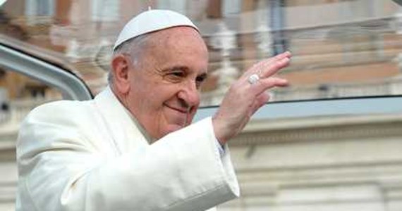 W uroczystość świętego Walentego papież Franciszek spotkał się z ponad 20 tysiącami narzeczonych z kilkudziesięciu krajów świata. "Wiemy wszyscy, że nie istnieje perfekcyjna rodzina ani perfekcyjny mąż czy żona"- mówił podczas pierwszych walentynek w Watykanie.