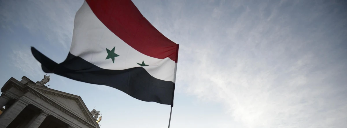 32 osoby - w tym 10 rebeliantów - zginęły w wyniku eksplozji samochodu-pułapki w mieście Jaduda na południu Syrii, niedaleko granicy z Jordanią. Syryjskie Obserwatorium Praw Człowieka podaje, że wśród ofiar jest co najmniej jedno dziecko.