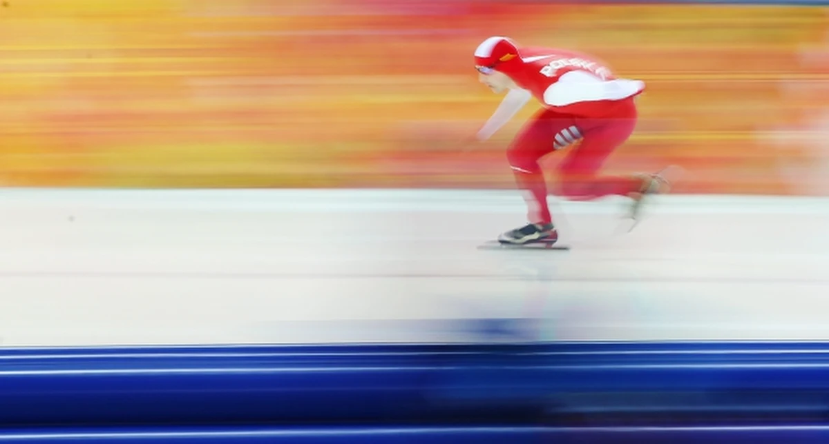 "Zbyszek Bródka należy do ludzi, którzy potrafią zrobić coś z niczego" - mówi w rozmowie z RMF FM pierwszy trener polskiego panczenisty Mieczysław Szymajda. "Gdy się spotkamy, poproszę go, by powalczył cztery lata i zaliczył jeszcze jedne igrzyska" - dodaje. 