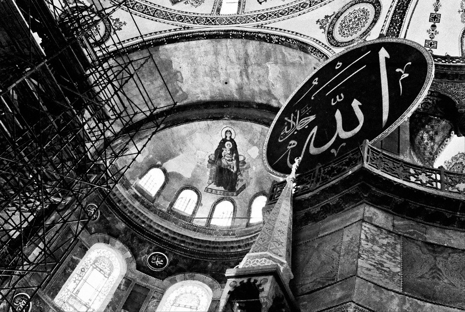 / /Bogdan Frymorgen /RMF FM