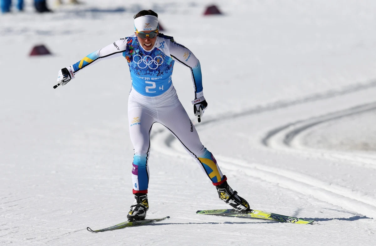 Faworytka sobotniego biegu na 30 kilometrów techniką dowolną Charlotte Kalla jest lekko przeziębiona. Szwedka wyprowadziła się z wioski olimpijskiej i odpoczywa w hotelu w Soczi.