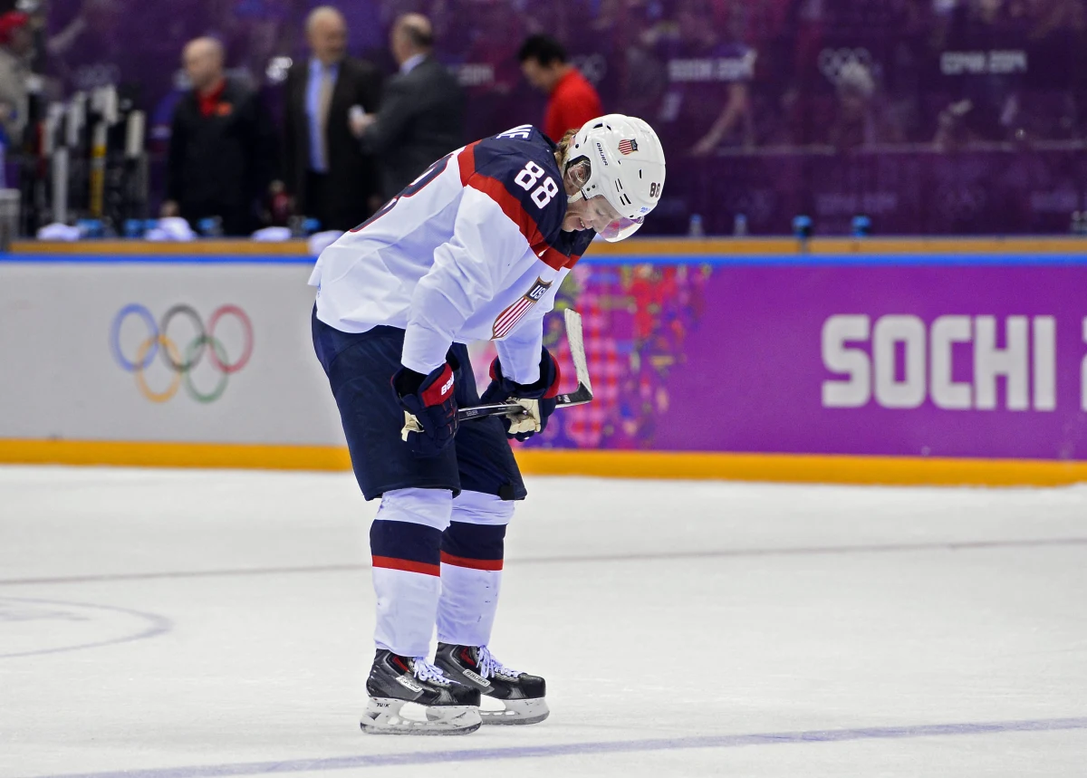 10 lat darmowego dostępu do filmów pornograficznych - taką nagrodę mieli otrzymać amerykańscy hokeiści, gdyby w półfinale turnieju olimpijskiego wygrali z reprezentacją Kanady. Jak donosi portal TMZ, ofertę złożyła znana firma Brazzers.