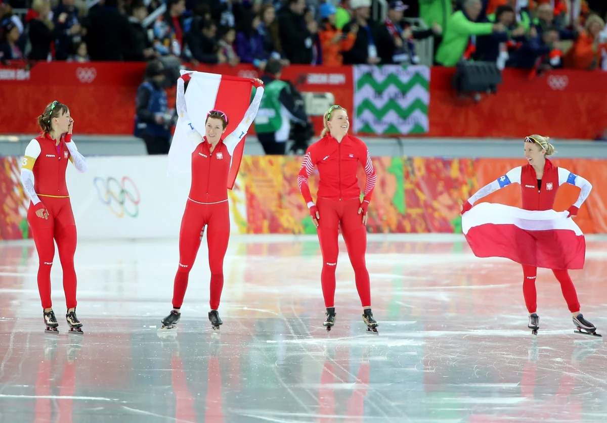 Srebrny medal polskich panczenistek nie był zaskoczeniem dla trenera Marka Pandyry, który prowadził w zakopiańskiej szkole sportowej Luizę Złotkowską, Natalię Czerwonkę oraz Katarzynę Woźniak. 