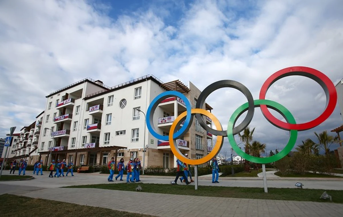 Od momentu otwarcia wioski olimpijskiej w Soczi wykonano 2631 testów antydopingowych, czyli o 178 więcej niż pierwotnie zakładano - poinformował przewodniczący MKOl Niemiec Thomas Bach. Na stosowaniu niedozwolonych środków przyłapano pięciu sportowców.

