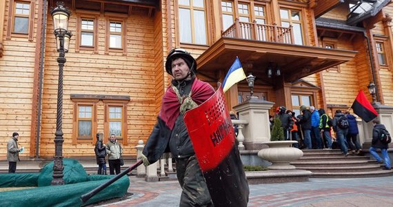 Ukraiński parlament przejął na własność państwa luksusową rezydencję odsuniętego w sobotę od władzy prezydenta Wiktora Janukowycza. Tzw. Meżyhiria, jeden z najlepiej strzeżonych dotąd obiektów w państwie, od soboty jest otwarte dla ludzi.