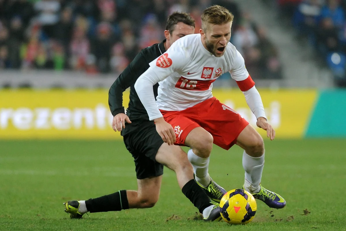 Po losowaniu grup eliminacji piłkarskich mistrzostw Europy 2016, w których Polska zmierzy się z Niemcami, Irlandią, Szkocją, Gruzją i Gibraltarem, kapitan biało-czerwonych i zawodnik Borussii Dortmund Jakub Błaszczykowski powiedział w Polsat Sport: "W każdej grupie moglibyśmy mieć równe szanse”.