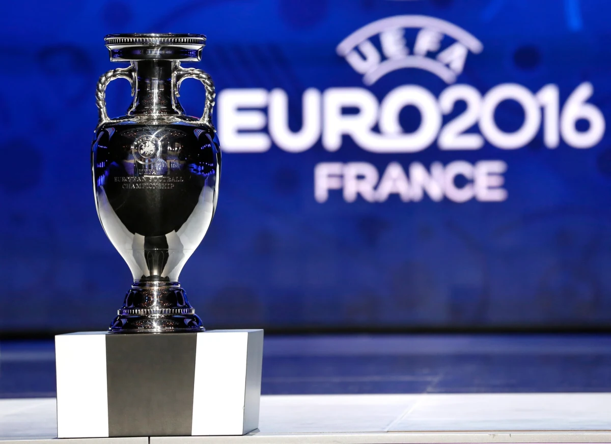 Gibraltar, rywal biało-czerwonych w eliminacjach Mistrzostw Europy 2016, to drużyna z którą polscy piłkarze zmierzą się po raz pierwszy. Co wiemy o najmłodszej drużynie UEFA?