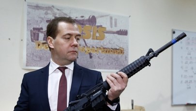 Miedwiediew: Uznanie nowych władz Ukrainy to "aberracja" 