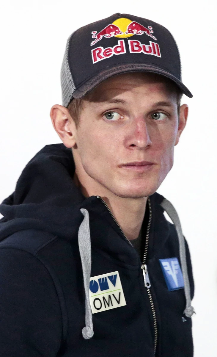 "Ostatnie tygodnie było dla mnie bardzo intensywne. Teraz chciałbym spokojnie trenować i zastanowić nad swoją przyszłością" - ogłosił austriacki skoczek narciarski Thomas Morgenstern. 27-latek poinformował, że nie będzie już startował w konkursach Pucharu Świata w tym sezonie. Priorytetem jest moje zdrowie" - podkreślił.