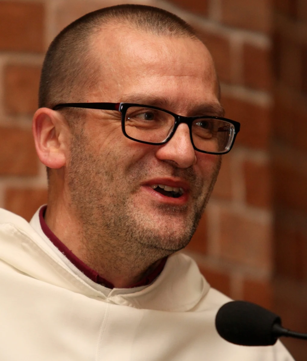 W Kościele zaostrza się dyskusja na temat nowego prowincjała dominikanów ojca Pawła Kozackiego - pisze "Gazeta Wyborcza". Ojciec Andrzej Potocki, teolog religii i socjolog skomentował ostatnie wypowiedzi swojego przełożonego cytatem z Biblii: „Idź precz, szatanie, bo nie myślisz o tym, co Boże, a co ludzkie”.