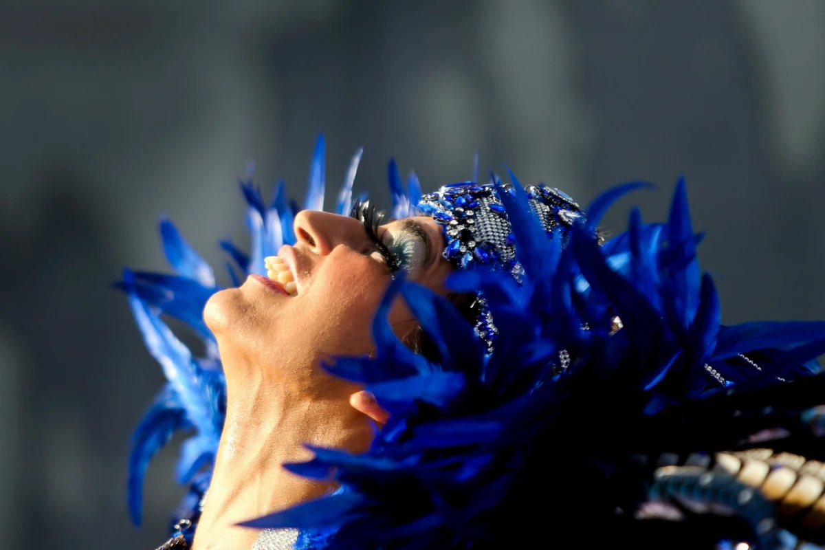 Dwa miliony toksycznych, groźnych dla zdrowia masek karnawałowych, wyprodukowanych w Chinach, skonfiskowała we Włoszech Gwardia Finansowa. Maski dla dzieci i dorosłych, a także stroje miały sfałszowane unijne certyfikaty bezpieczeństwa. 