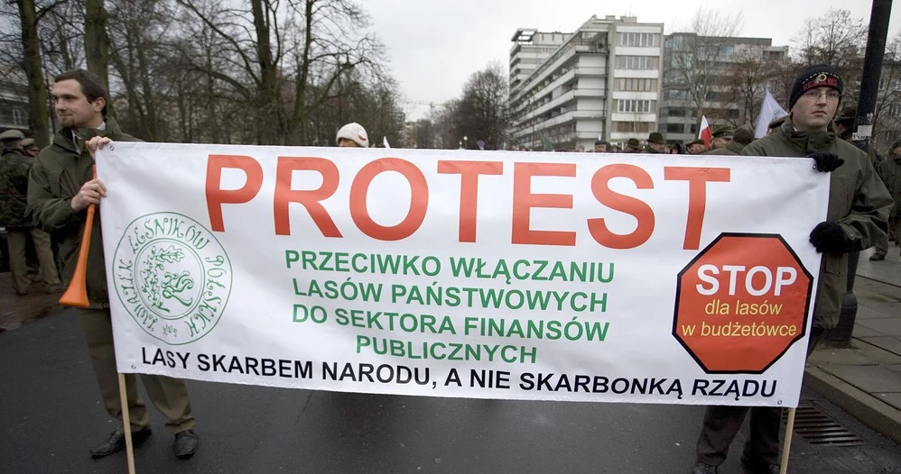 Protest leśników przeciwko planom włączenia Lasów Państwowych do sektora finansów publicznych 