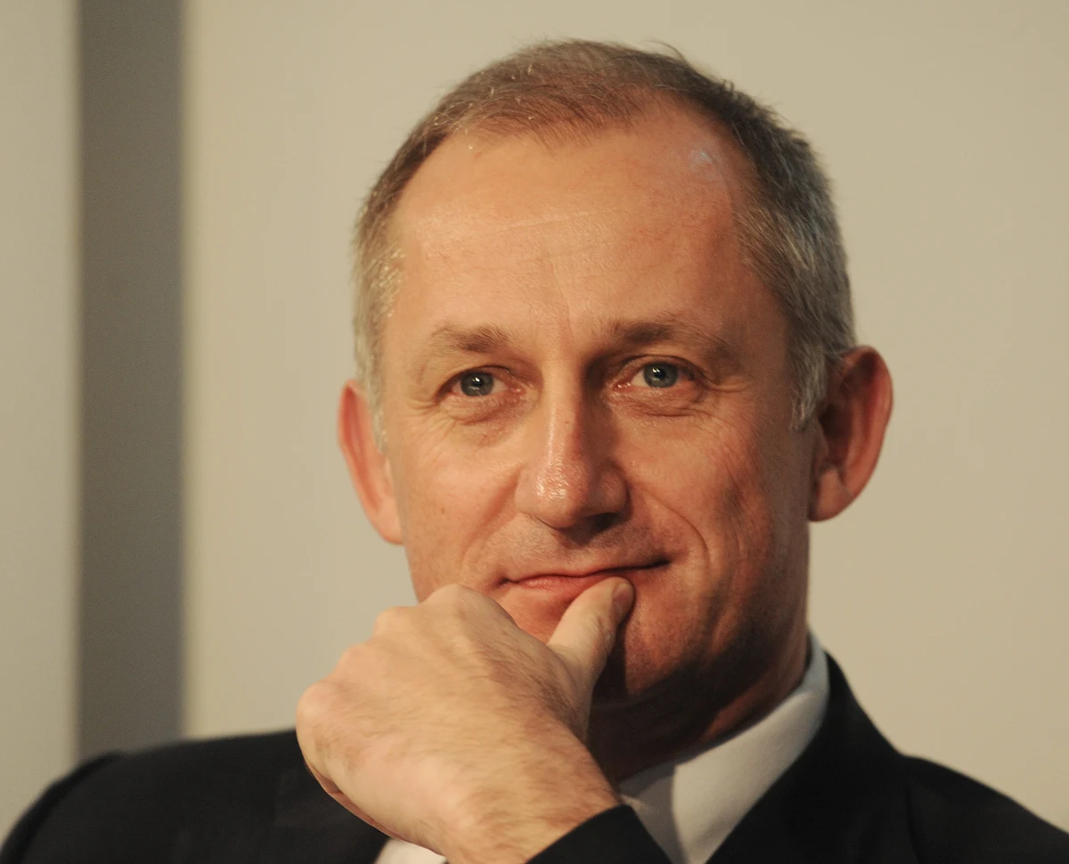 Do końca tygodnia przedstawię szczegółowe wyjaśnienia dot. wiceministra zdrowia Sławomira Neumanna albo będą wnioski personalne - zapowiedział premier Donald Tusk. Chodzi o publikację "Wprost", według którego wiceminister miał działać w interesie jednej z prywatnych klinik.    