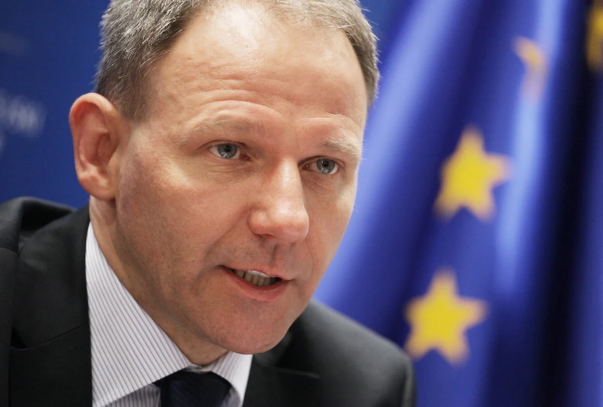 Mimo prośby ze strony Jacka Protasiewicza, nie będzie na razie reakcji Parlamentu Europejskiego w sprawie skandalu na lotnisku we Frankfurcie. „To jest sprawa prywatna polskiego europosła” – mówią rozmówcy naszej brukselskiej korespondentki Katarzyny Szymańskiej-Borginon. 