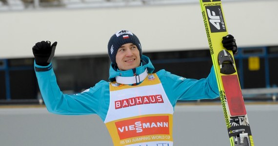 Kamil Stoch po udanych konkursach w fińskim Lahti jest o krok od wyprzedzenia Słoweńca Petera Prevca na liście najlepiej zarabiających w Pucharze Świata w skokach narciarskich. Lider klasyfikacji generalnej ma na koncie 113 100 franków szwajcarskich (386 800 zł). 