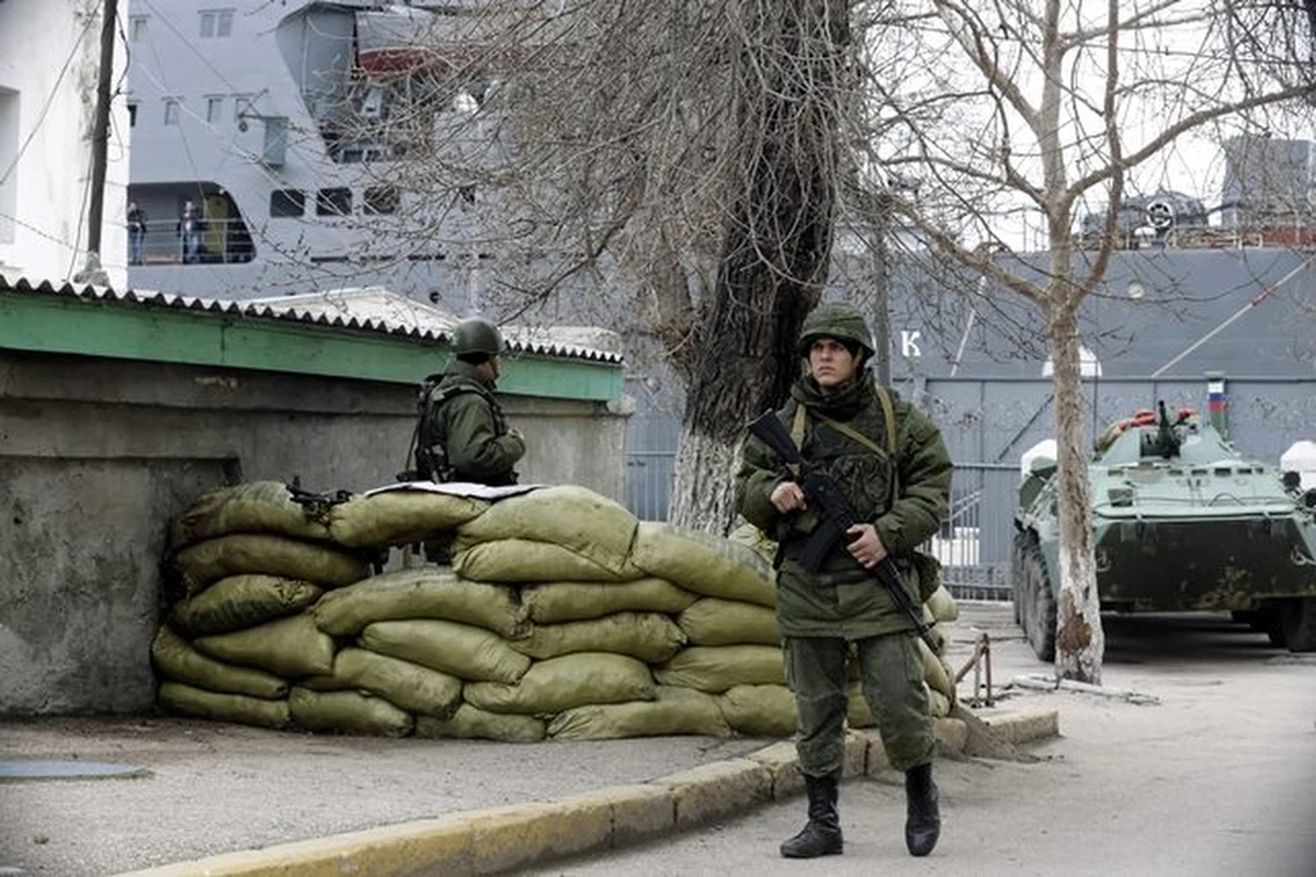 "Rosjanie popierają decyzje Putina w sprawie Ukrainy" - przekonuje Iwan Kudriawcew, dziennikarz rosyjskiej telewizji pracujący w USA w rozmowie z korespondentem RMF FM Pawłem Żuchowskim. Nasz wysłannik rozmawiał także z dziennikarzem ukraińskiej telewizji, który pracuje w Stanach Zjednoczonych.