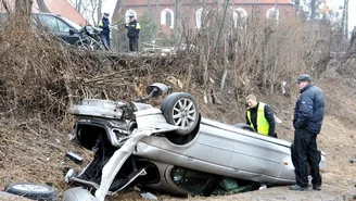 Miał wypadek "pożyczonym" samochodem