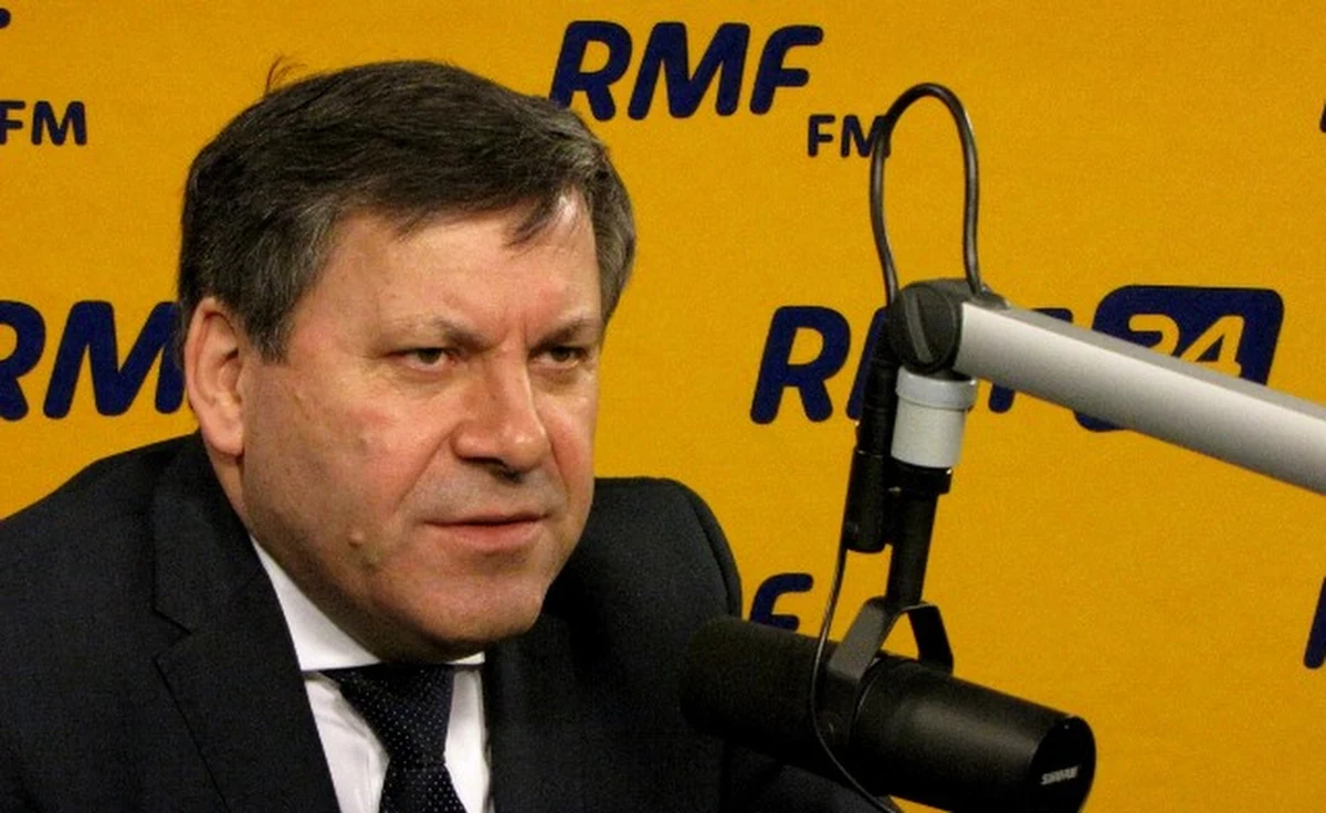 "Sytuacja na Krymie powoduje napięcia na rynkach, na które dynamicznie wchodziliśmy. W kontaktach handlowych, po drugiej stronie musi być obliczalny partner, a tu przestrzeń staje się wyjątkowo ryzykowna. W kontaktach gospodarczych ze wschodem, panuje stan podwyższonej gorączki. Najgorsze jeszcze przed nami. Przynajmniej w wymiarze gospodarczym".  "Wojna handlowa z Rosją byłaby ciosem dla gospodarki"-  mówi wicepremier i minister gospodarki Janusz Piechociński w Kontrwywiadzie RMF FM. "Odcięcie gazu to byłby większy problem dla Rosji niż Polski. Co Rosja zrobiłaby z tym całym gazem?" - mówi gość RMF FM. "Na razie nie ma zagrożeń dla dostaw gazu dla Polski, ale podjęliśmy działania na czarną godzinę" - dodaje.