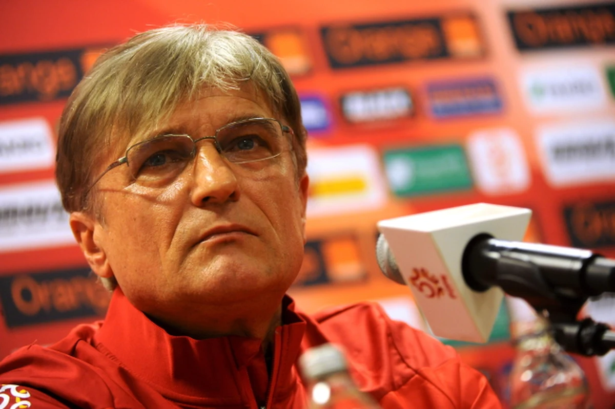 "Środowy mecz jest bardzo ważny z punktu widzenia naszych przygotowań do eliminacji Euro 2016. Decyzja o jego rozegraniu zapadła już wcześniej, więc to nie ma najmniejszego wpływu na nasze nastawienie. Na pewno w środę wszyscy będą grać na maksymalnych obrotach” – mówił przed spotkaniem ze Szkocją trener piłkarskiej reprezentacji Polski Adam Nawałka. „Wiemy, że futbol szkocki jest oparty na ogromnej ambicji, woli walki i zaangażowaniu. Oczekuję od moich piłkarzy tego samego i coraz lepszej organizacji gry" - podkreślił. 