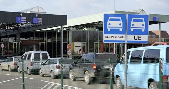 Unia gotowa jest jednostronnie znieść cła na ukraińskie towary przemysłowe i rolne. I to od zaraz - jeszcze przed podpisaniem umowy stowarzyszeniowej.