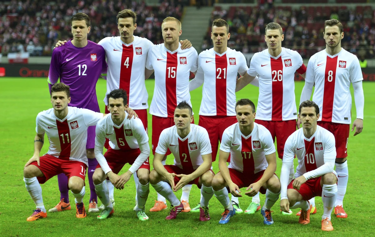 Nasi piłkarze znów przegrali i - co tu dużo gadać - zagrali niezbyt imponująco, żeby nie powiedzieć: słabo. Znajdzie się oczywiście kilka pozytywów, ale przecież najważniejsze są gole i zwycięstwa, a tego zabrakło.