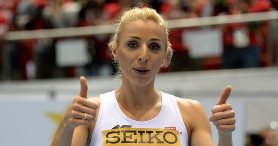 Angelika Cichocka awansowała do niedzielnego finału 15. halowych lekkoatletycznych mistrzostw globu w Sopocie. Osiągnęła najlepszy w tym roku wynikiem na świecie w biegu na 800 m - 2.00,37. 