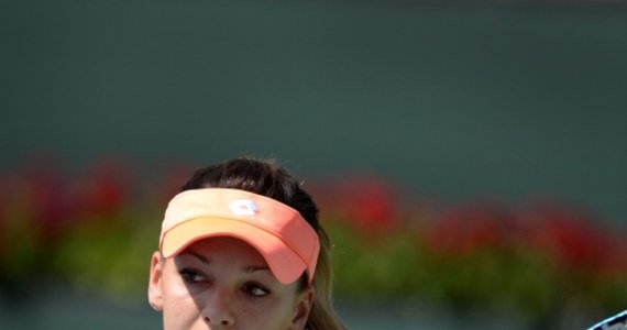 Rozstawiona z numerem drugim Agnieszka Radwańska wygrała z Brytyjką Heather Watson 6:4, 6:3 w drugiej rundzie tenisowego turnieju WTA Tour na twardych kortach w amerykańskim Indian Wells. Kolejną przeciwniczką Polki będzie Rosjanka Jelena Wiesnina lub Niemka Annika Beck.
