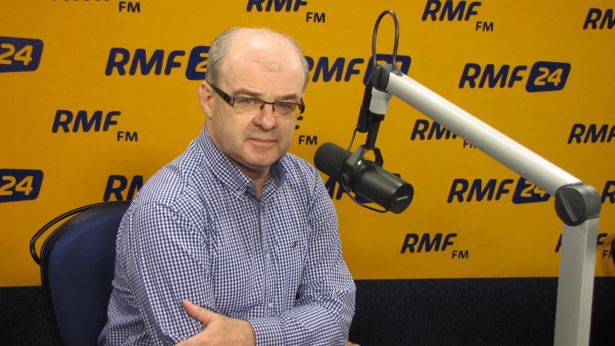 "Rosja dokonała aneksji Krymu. Ukraina została postawiona przed faktem dokonanym" - mówi gen. Skrzypczak. Jego zdaniem celem prezydenta Rosji jest destrukcja Ukrainy i jej podział. Mimo to dodaje: "Nie należy się bać, bo wojny nie będzie dzisiaj czy jutro". Gość Krzysztofa Ziemca w RMF FM podkreśla, że Putin będzie robił wiele, żeby nam, Polsce zaszkodzić. "Wierzę w sojusz, wierzę w NATO. My bez NATO nie jesteśmy w stanie wygrać wojny" - mówi.