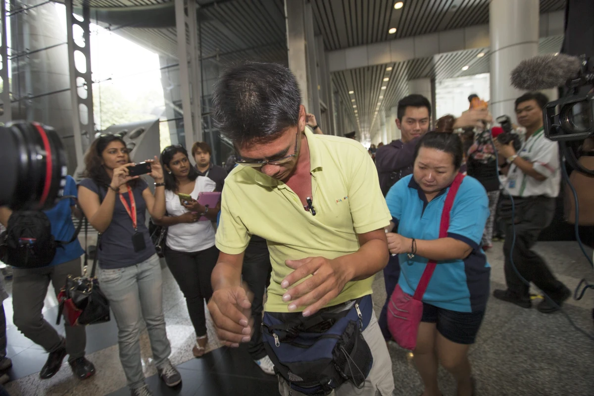 Zaginiony samolot linii Malaysia Airlines z 239 osobami na pokładzie "mógł rozbić się" na malezyjskich wodach terytorialnych - powiedział przedstawiciel wietnamskiej marynarki wojennej. Informacji o katastrofie nie potwierdzają malezyjskie władze. Maszyna wystartowała ze stolicy Malezji, Kuala Lumpur i leciała do Pekinu. Kontakt z pilotami urwał się dwie godziny po starcie. 