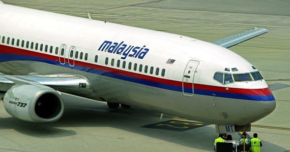 Malezyjskie linie lotnicze Malaysia Airline opublikowały listę pasażerów, którzy byli na pokładzie zaginionego samolotu. Na liście nie ma polskich nazwisk. Boeing 777 wystartował ze stolicy Malezji, Kuala Lumpur i leciał do Pekinu. Kontakt z pilotami lotu MH370 urwał się dwie godziny po starcie. Od prawie 20 godzin nie ma kontaktu z załogą maszyny. 