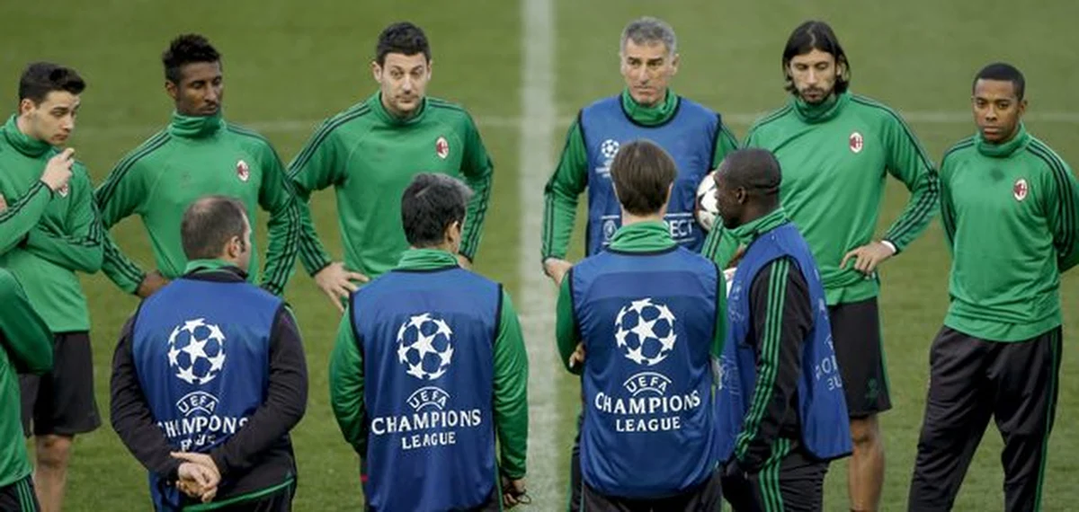 Proces budowania piłkarskiej potęgi trwa kilka lat. Trzeba systematycznie wzmacniać kadrę, wymieniać najsłabsze ogniwa. Liczyć też trzeba na odrobinę szczęścia. Niestety upadki też mogą trwać długo i są bolesne. Taką drogę przechodzi teraz AC Milan.