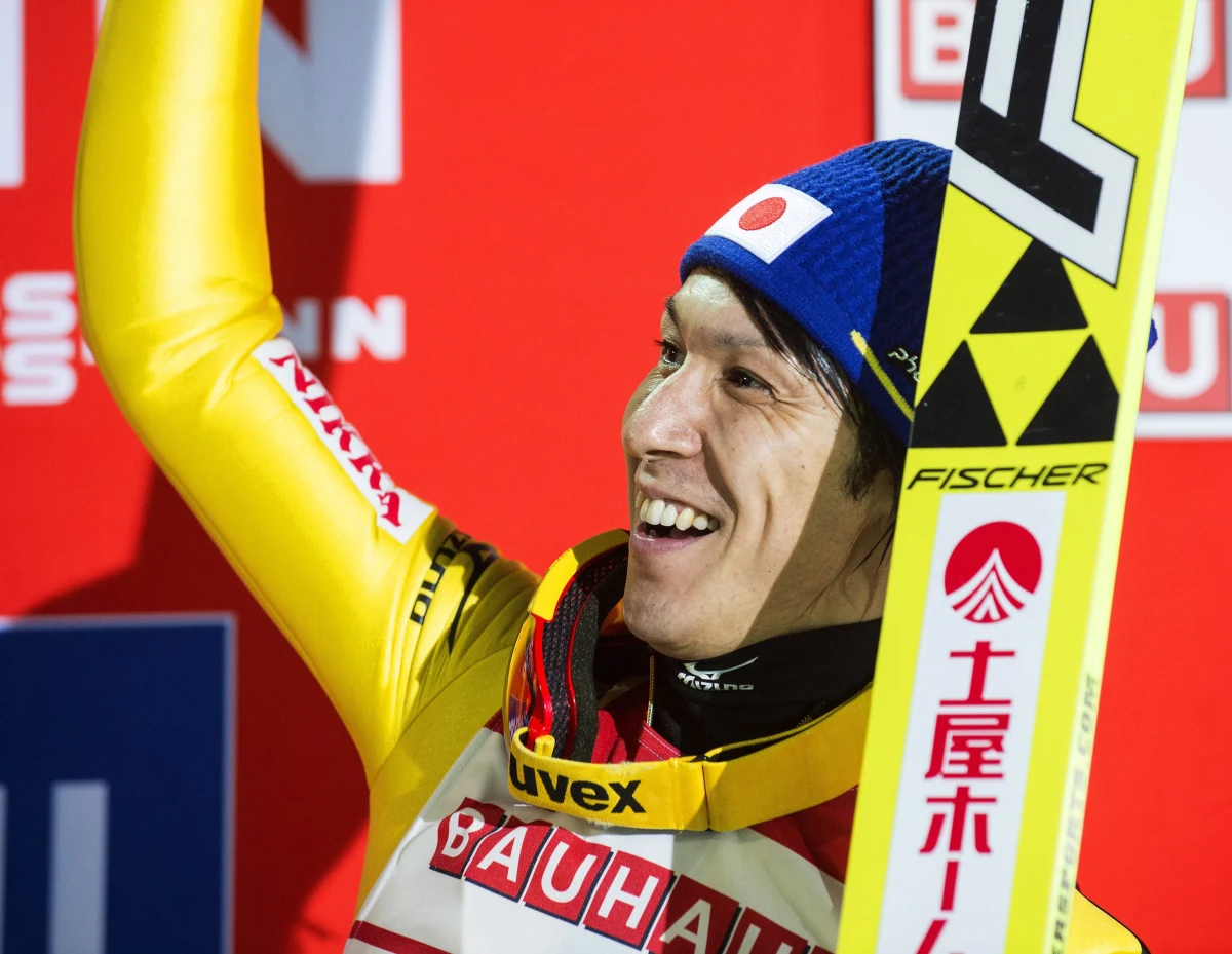 41-letni Japończyk Noriaki Kasai, który 22 lata temu zdobył w Harrachowie złoty medal w lotach narciarskich, zamierza przejść do historii. Chce stanąć na podium na tym samym obiekcie w mistrzostwach świata, rozpoczynających się dziś kwalifikacjami.  