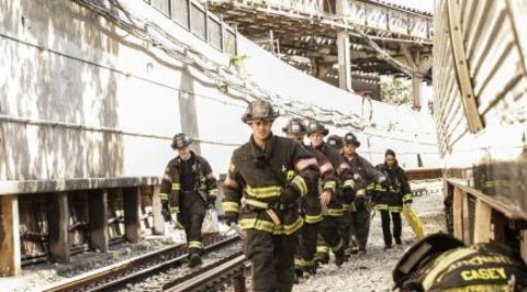 Zdjęcie ilustracyjne Chicago Fire odcinek 7 "Bez żalu"
