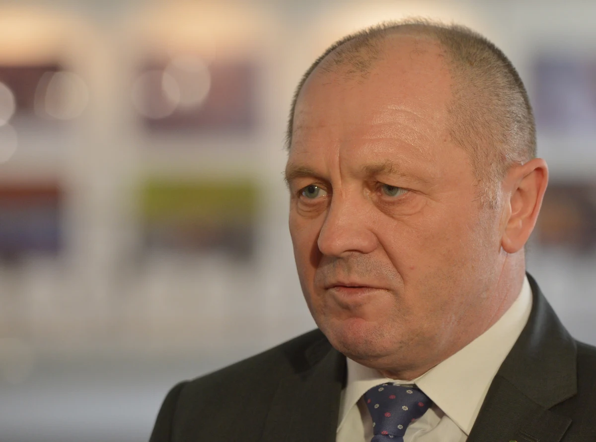 Marek Sawicki potwierdza dziennikarzowi RMF FM, że dostał propozycję objęcia teki ministra rolnictwa. Złożył mu ją szef Ludowców Janusz Piechociński. Teraz muszą ją przyjąć władze PSL. Od tego zależą dalsze losy protestu zapowiedzianego przez rolników, którzy chcą traktorami najechać Warszawę.  