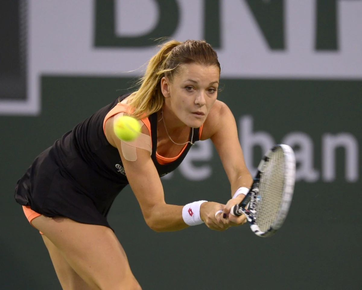 Agnieszka Radwańska stała przed szansą wygrania 14. turnieju WTA Tour w karierze. W finale prestiżowej imprezy w Indian Wells najlepsza polska tenisistka przegrała jednak z Włoszką Flavią Pennettą. Zobaczcie zapis relacji na żywo z tego spotkania.