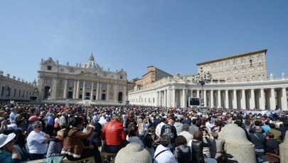 Watykan: Zapowiedzi przyjazdu milionów osób na kanonizację to przesada 
