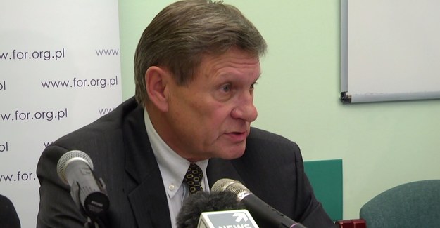 Aneksja Krymu przez Rosję to niezwykle poważna sprawa z punktu widzenia dalszych konsekwencji - mówił na konferencji prasowej prof. Leszek Balcerowicz, porównując działania Putina do czynów, których dopuszczali się Adolf Hitler i Saddam Husajn.