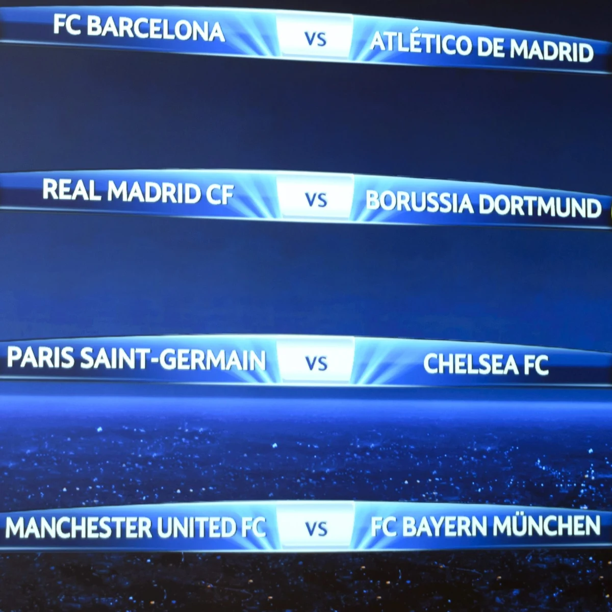 Borussia Dortmund znów będzie musiała powalczyć w Lidze Mistrzów z Realem Madryt. Przed rokiem obie drużyny zmierzyły się w półfinale. Tym razem spotkają się już w 1/4 finału. Emocje gwarantują też pozostałe pojedynki: FC Barcelona - Atletico Madryt, PSG - Chelsea Londyn i Manchester United - Bayern Monachium.