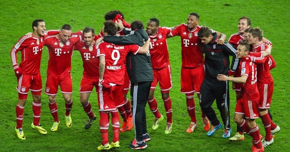 Bayern Monachium został piłkarskim mistrzem Niemiec po raz 24. w 51-letniej historii Bundesligi. We wtorkowym meczu 27. kolejki ekstraklasy pokonał na wyjeździe Herthę Berlin 3:1. 