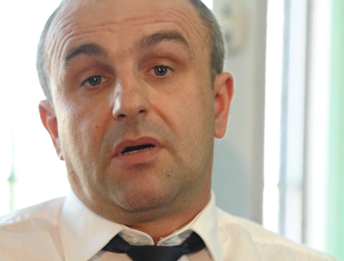 Sejmowy rekordzista - pirat drogowy znów wpadł na drodze. Policjanci z Lidzbarka Warmińskiego zatrzymali posła Twojego Ruchu Wojciecha Penkalskiego - dowiedział się reporter RMF FM Krzysztof Zasada. 