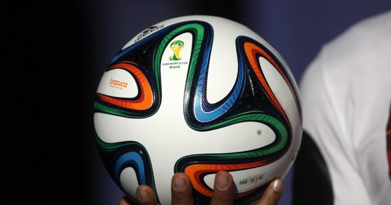 Międzynarodowa Federacja Piłki Nożnej (FIFA) poinformowała, że sprzedała już 2,56 mln biletów na rozpoczynający się w czerwcu mundial, którego gospodarzem będzie Brazylia. W sumie do rozdysponowania jest ich 3 miliony.