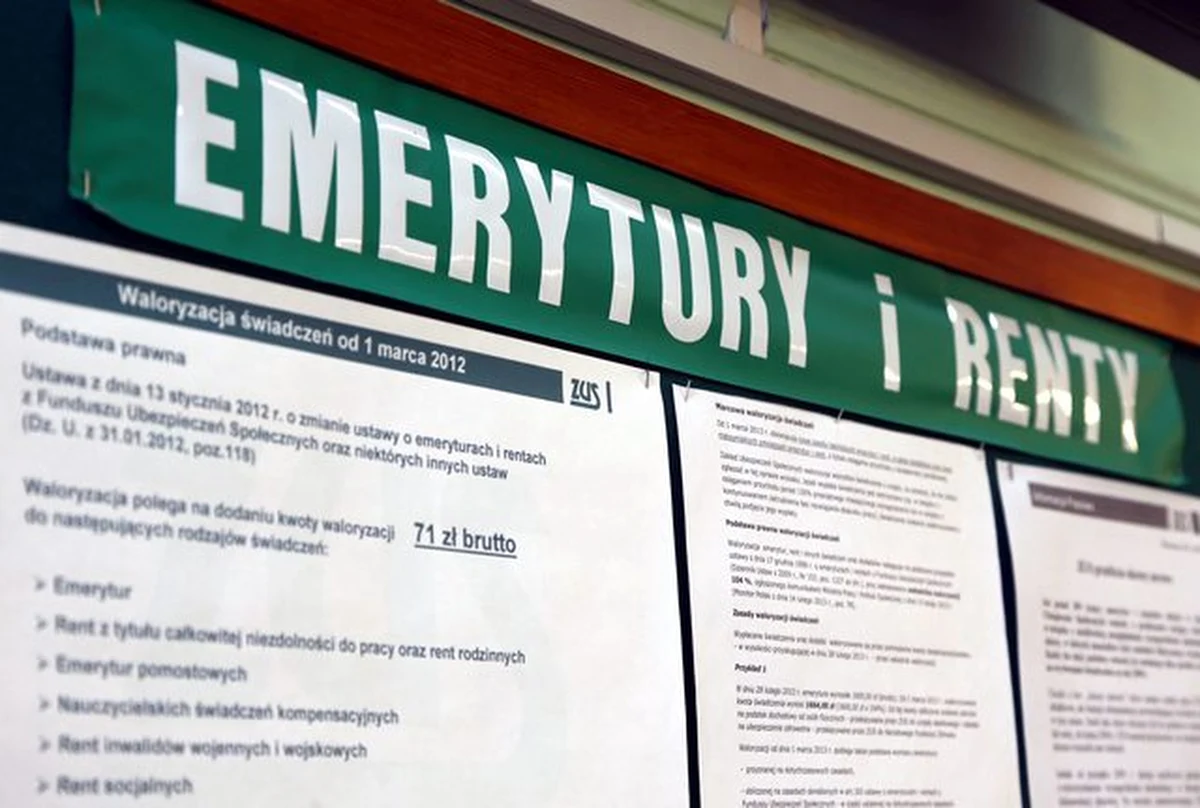 Od dziś niemal 14 mln Polaków może zdecydować, gdzie chcą odkładać na emeryturę - czy wyłącznie w ZUS, czy również w OFE. Jeśli wybierzemy ZUS, to o swojej decyzji nie musimy nikogo informować. Wybór drugiego wariantu wymaga złożenia odpowiedniego wniosku.
